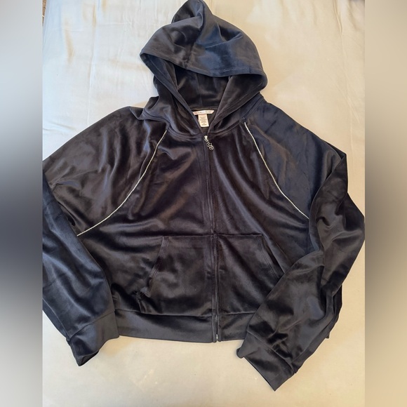 NWOT Victorias Secret Velour Zip Up size L - Picture 1 of 3